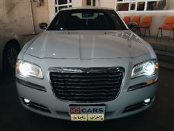 كرايسلر 300